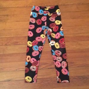 Kids LulaRoe donut leggings s/m*** rare print